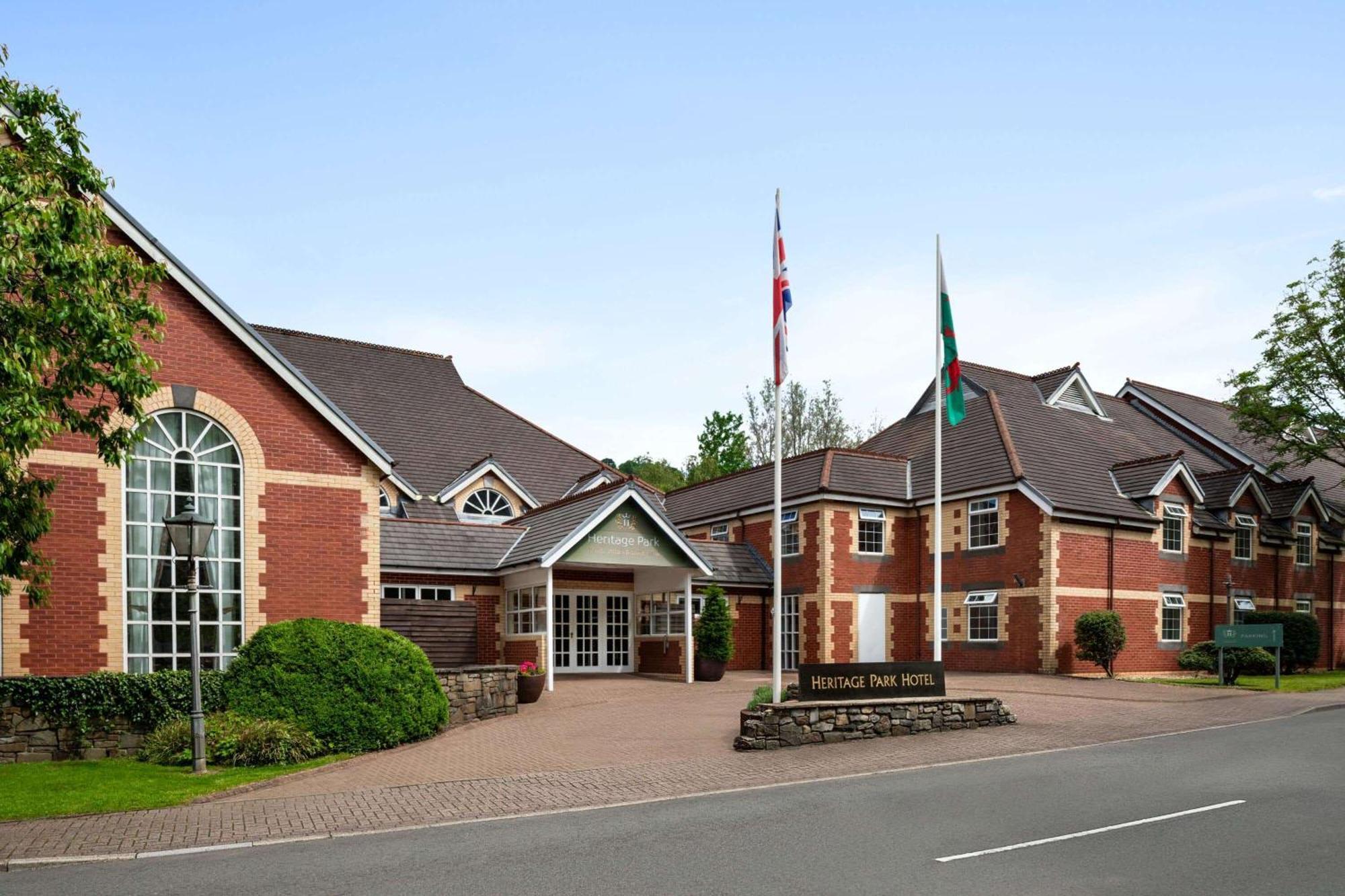 Heritage Park Pontypridd, Trademark Collection By Wyndham ภายนอก รูปภาพ